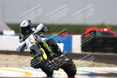 media/Jun-07-2025-TrackDaz (Sat) [[4413525952]]/C Group/1240pm (Turn 1)/